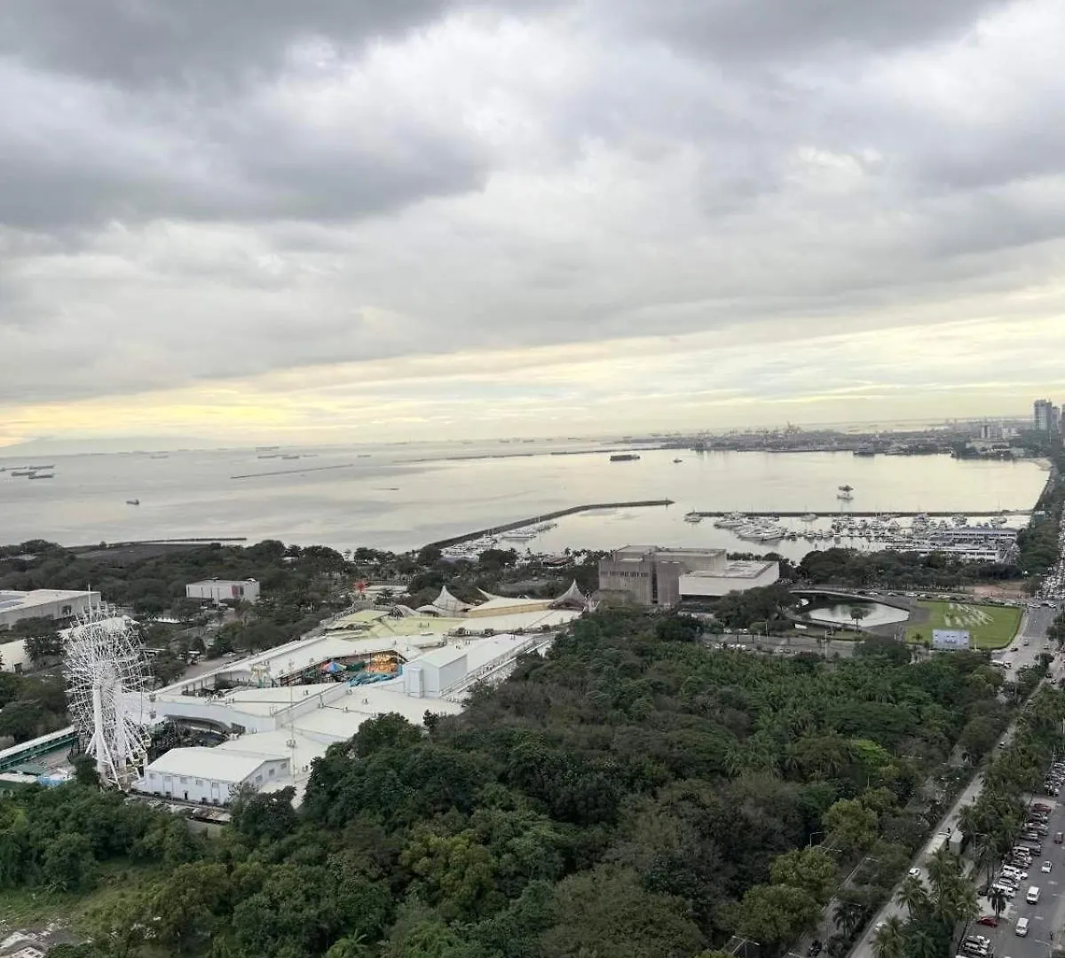 1Br Condo Unit Near Makati Picc Moa World Trade Center Manila Philippines