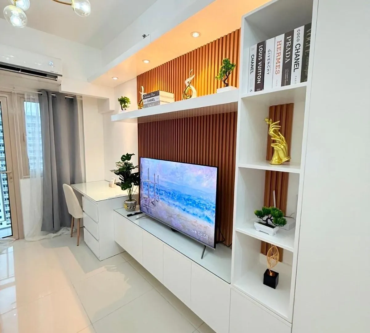 1Br Condo Unit Near Makati Picc Moa World Trade Center Manila